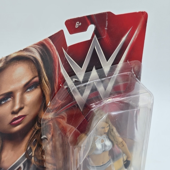 WWE Emma NXT Wrestling Action Figure - Picture 4 of 7
